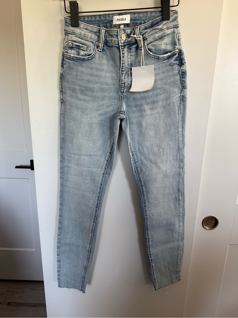 NWT Pistola Arielle Skinny Scissor Cut Hem Jean Size 26